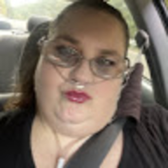 Meet your Posher, Kimberly - Picture 1 of 1